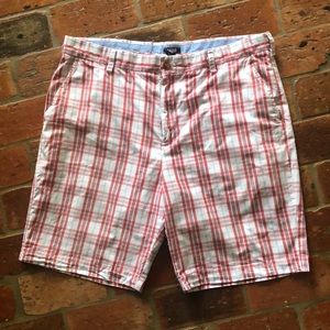 Izod men's Portsmith Plaid shorts sz38